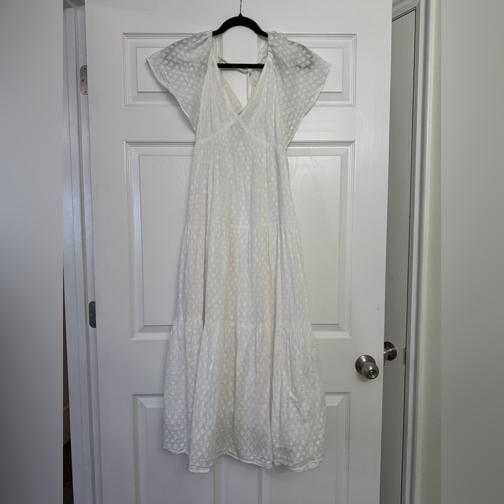Madewell Tie-Back Flutter-Sleeve Tiered Midi Dress in Soft White | Size 2